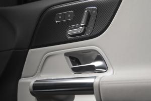 Mercedes-Benz GLA250 AMG Line 2020 года  (NA)